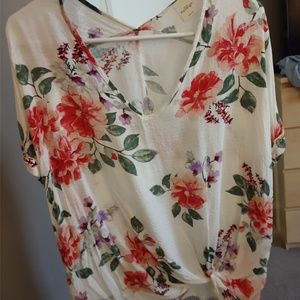 Kaileigh Knot Deatil Top